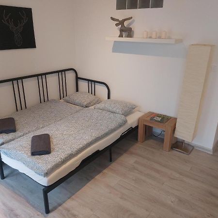 Apartmán Utulny Apartman S Balkonom Bratislava Exteriér fotografie