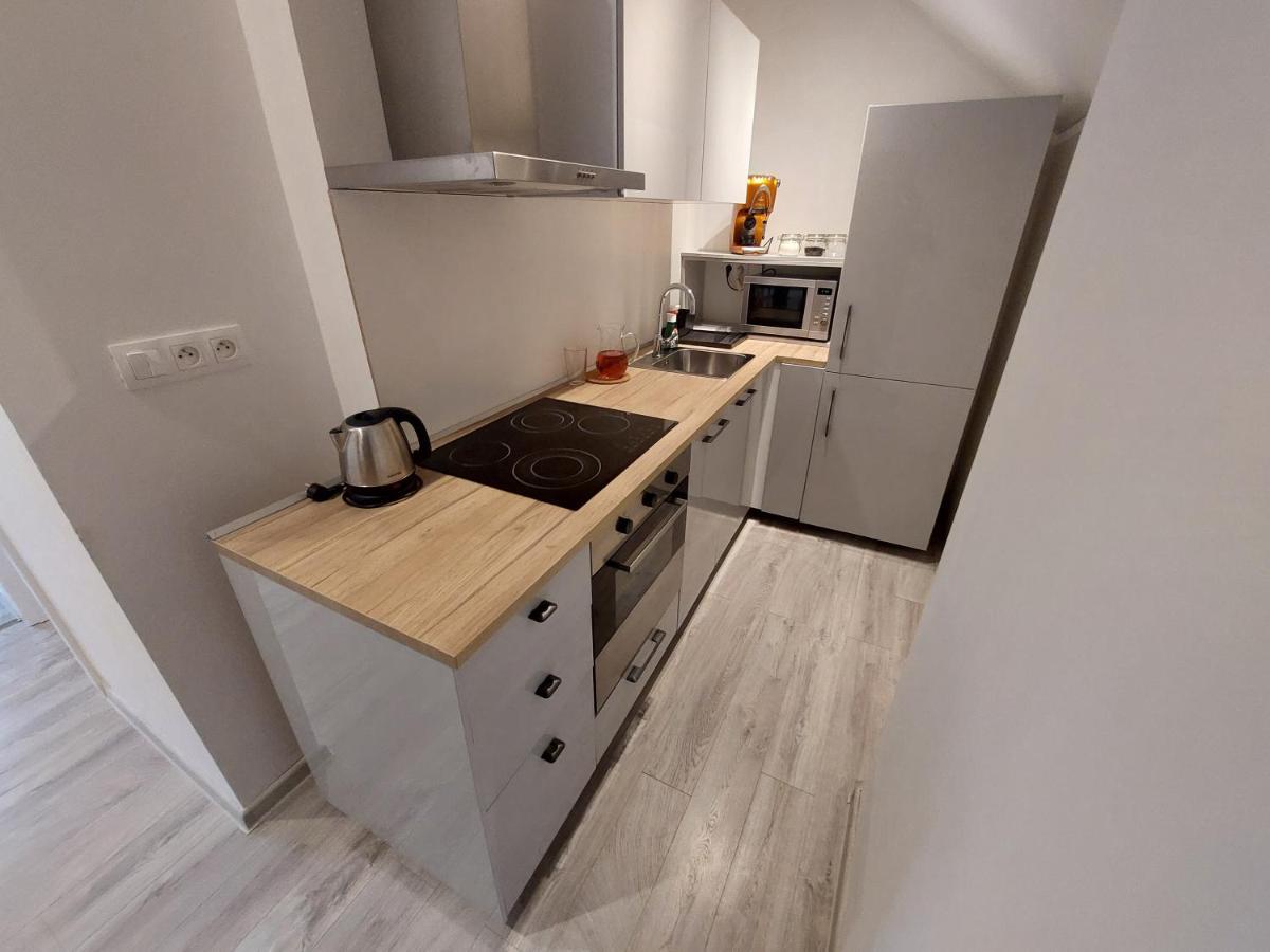 Apartmán Utulny Apartman S Balkonom Bratislava Exteriér fotografie