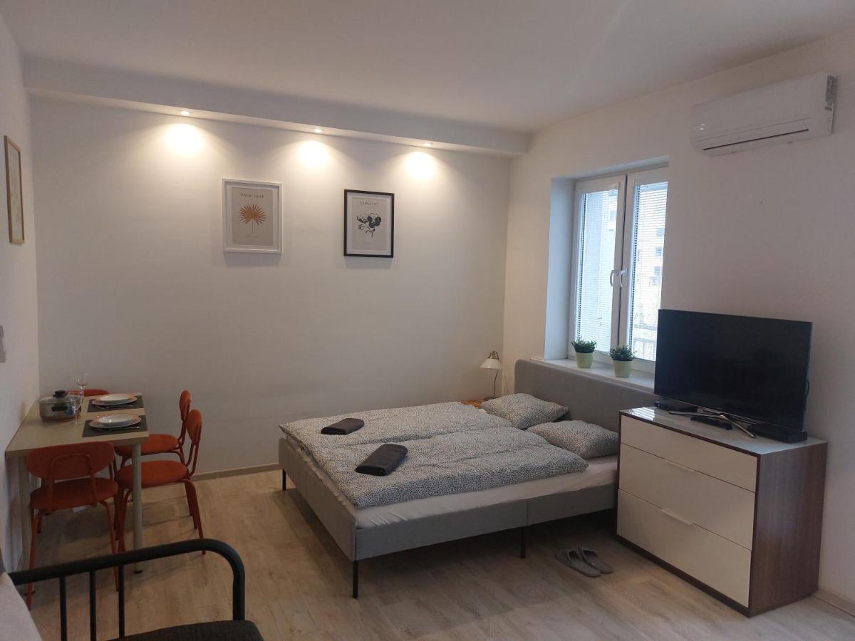 Apartmán Utulny Apartman S Balkonom Bratislava Exteriér fotografie