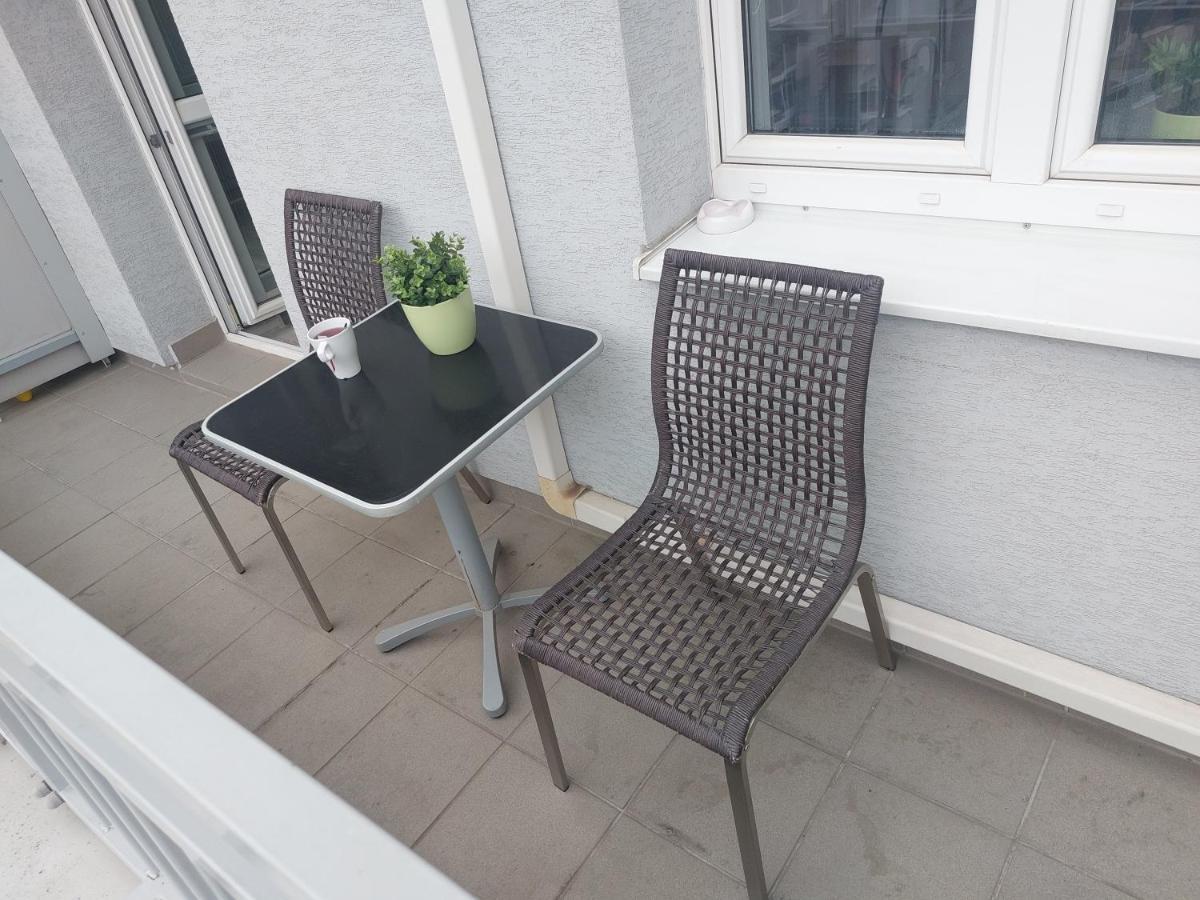 Apartmán Utulny Apartman S Balkonom Bratislava Exteriér fotografie